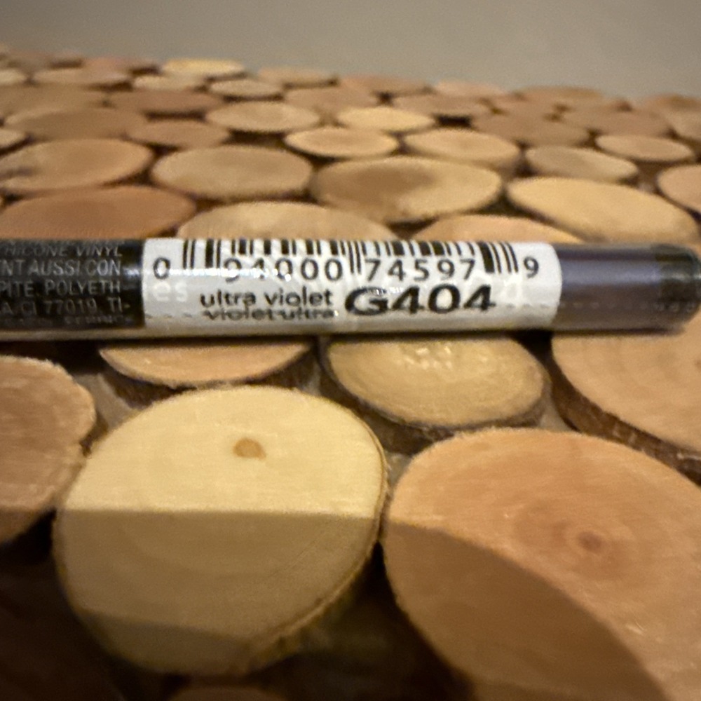 Avon Glimmersticks Chromes Eye Liner- Ultra Violet G404New & Sealed!